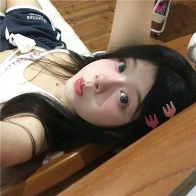 莫斯科来的香烟女孩